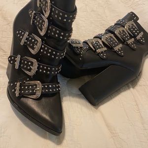 Studded black Steve Madden boots never worn